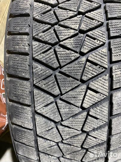 Bridgestone Blizzak DM-V2 235/60 R18 107S