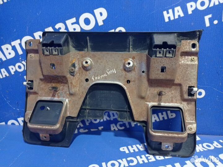 Накладка торпеды Mitsubishi Pajero 3 внедорожник