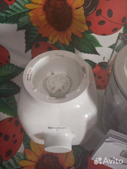 Стационарный блендер Philips HR2102