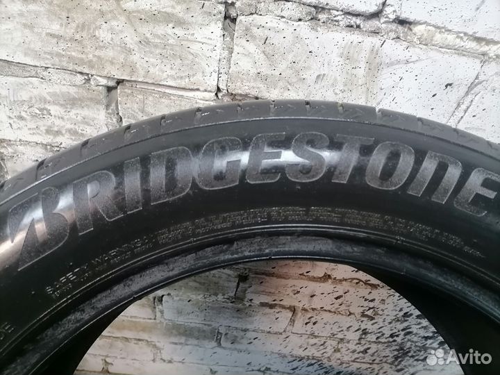 Bridgestone Alenza 001 235/55 R19 101V