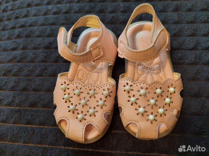 Сандалии для девочки