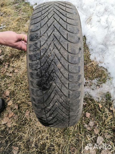 Pirelli Winter Cinturato 195/65 R15