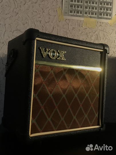 Гитарный комбоусилитель VOX DA5