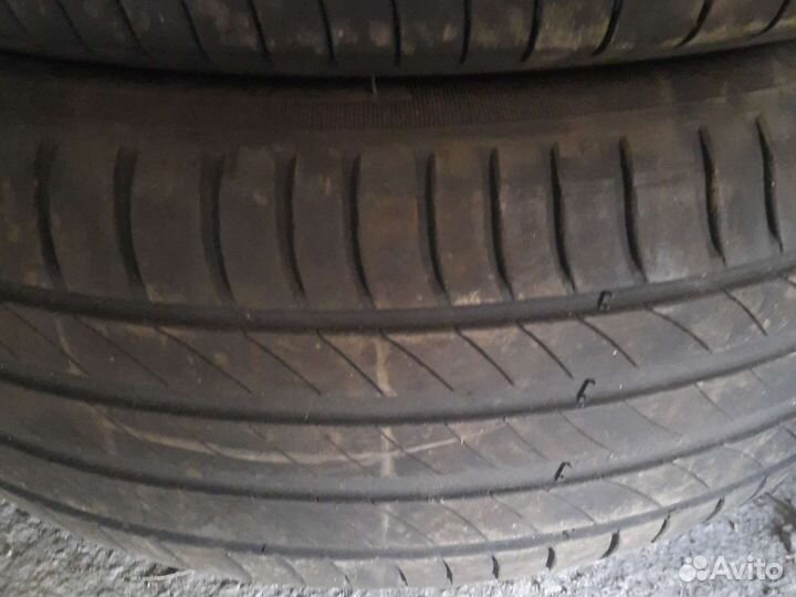 Michelin Primacy 4 215/55 R17