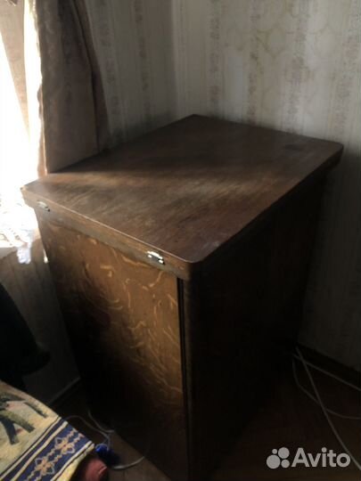 Швейная машинка 