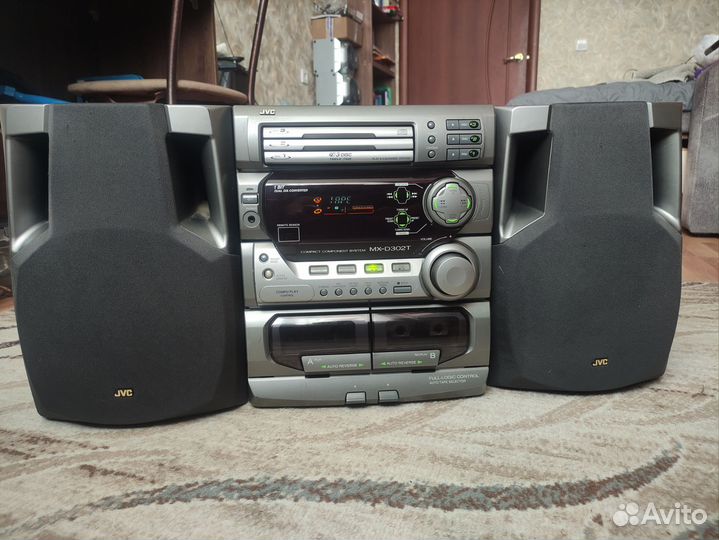 Музыкальный центр JVC