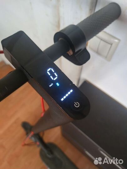 Электросамокат Xiaomi m365 pro