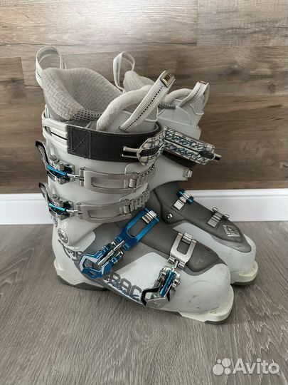 Горнолыжные ботинки