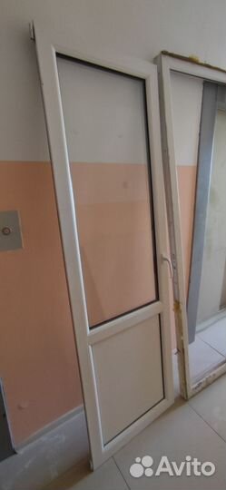 Дверь пластиковая