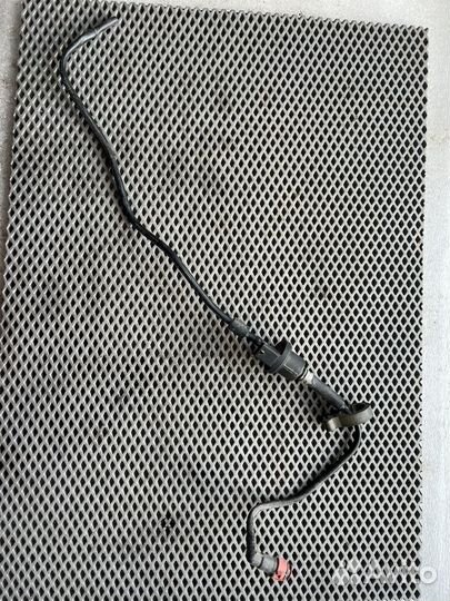 Клапан вентиляции топливного бака Ford