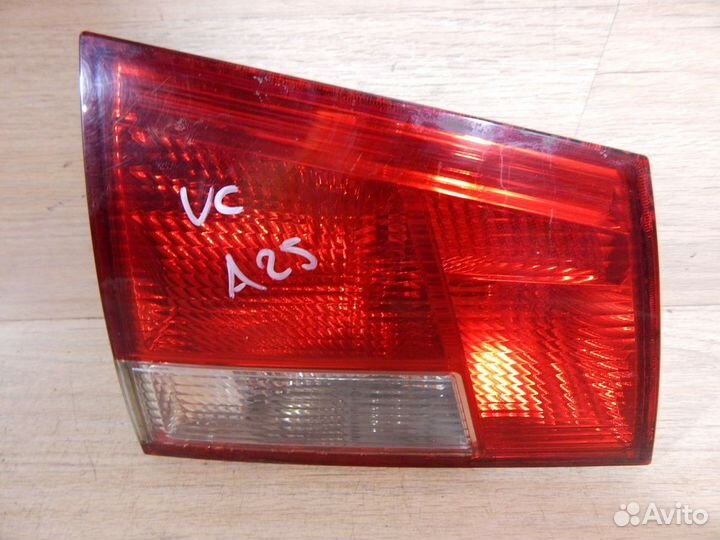 Фонарь задний внутренний левый Opel Vectra C