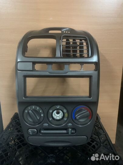 Центральная консоль hyundai accent