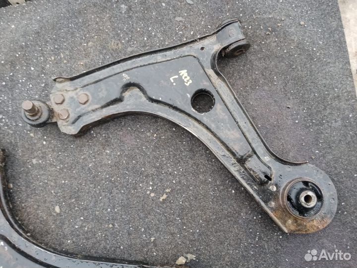 Рычаг передний Лачетти