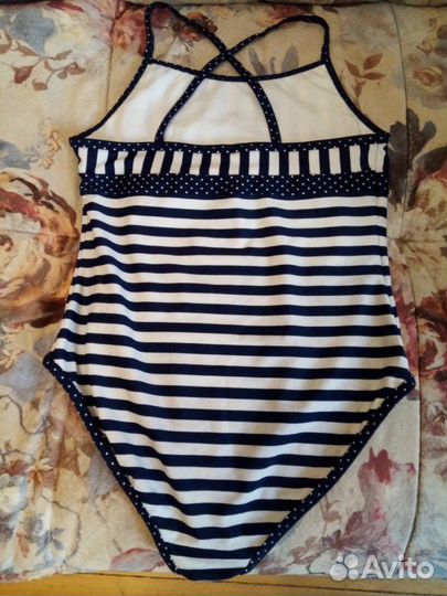 Купальник сплошной рост 152