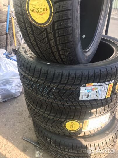 Pirelli Scorpion Winter 285/45 R21