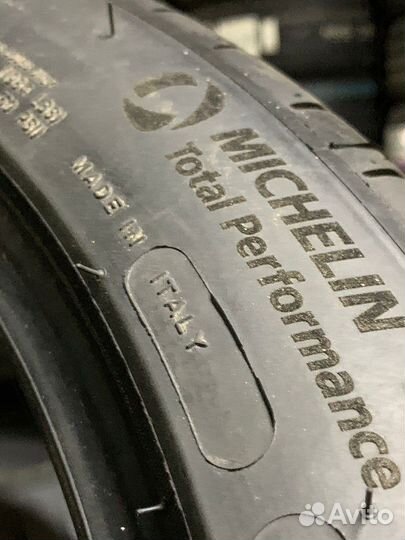 Michelin Pilot Sport 4 285/35 R20 и 255/40 R20