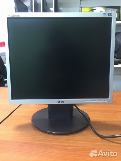 Монитор LG 17 дюймов