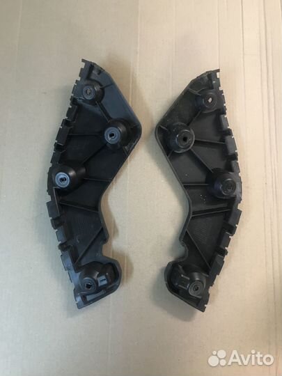 Кронштейн заднего бампера Renault Duster