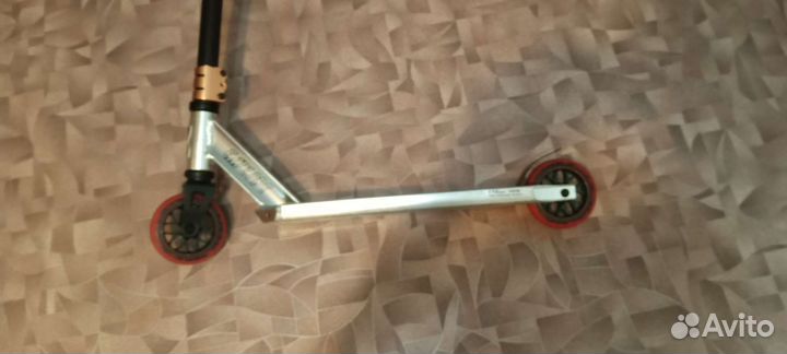 Трюковой самокат explore