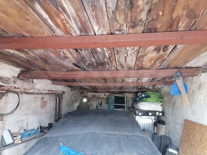 Гараж, > 30 м²