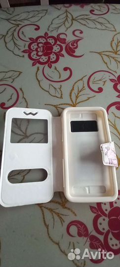 Два чехла на телефон