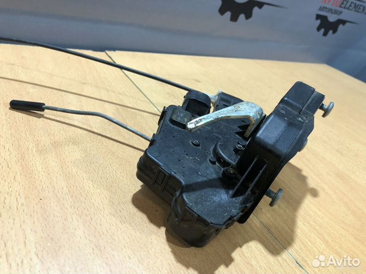 Замок передней правой двери BMW e46
