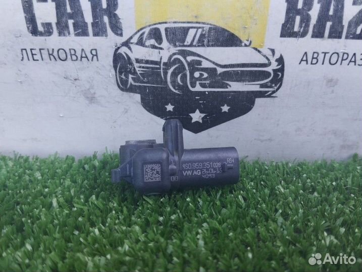 Датчик удара Volkswagen Polo