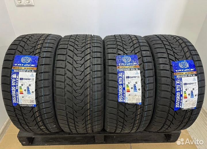 Tri Ace Snow White II 255/35 R20 33J