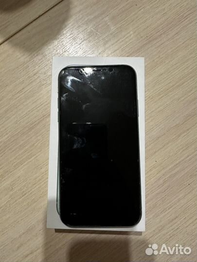 Телефон iPhone 11 64gb