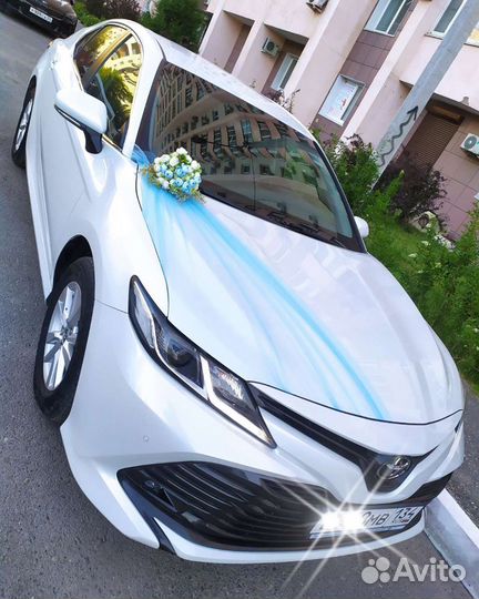 Цветы и фатин для свадебных машин