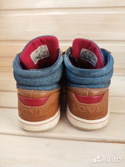 Ботинки на мальчика Levis (37)
