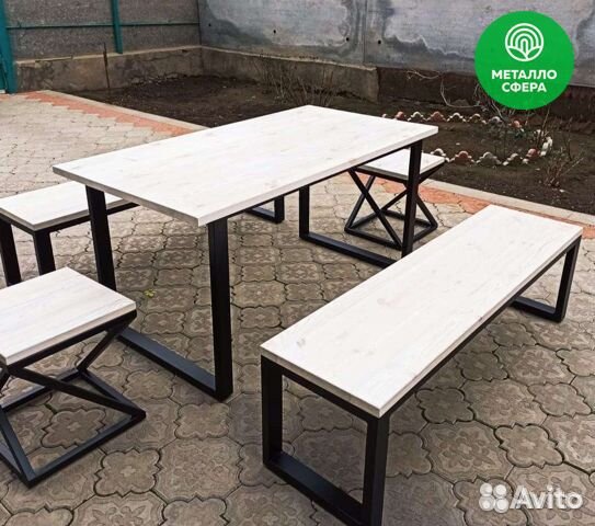 Скамейка со столиком на дачу