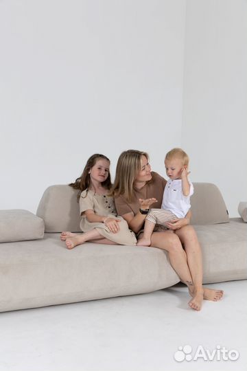 Диван со спальным местом 4400х1800 мм