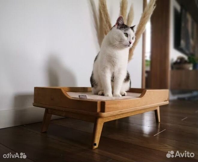 Лежанка для кошек / домик