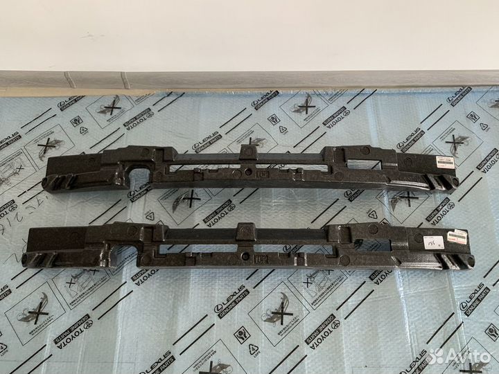 Абсорбер бампера Toyota Camry v55