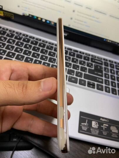 Телефон Huawei