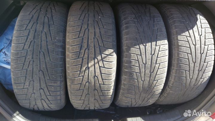 Nokian Tyres Hakkapeliitta R 215/55 R16