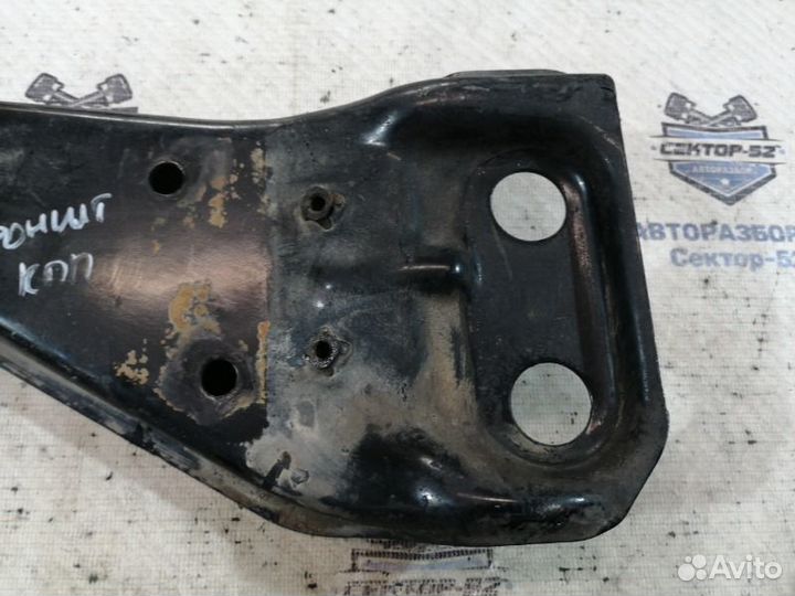 Кронштейн кпп Subaru Forester S11