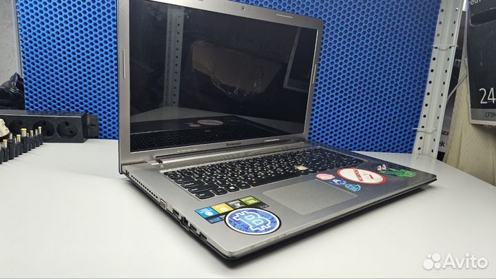 Ноутбук Lenovo Z710 в разбор полурабочий мать