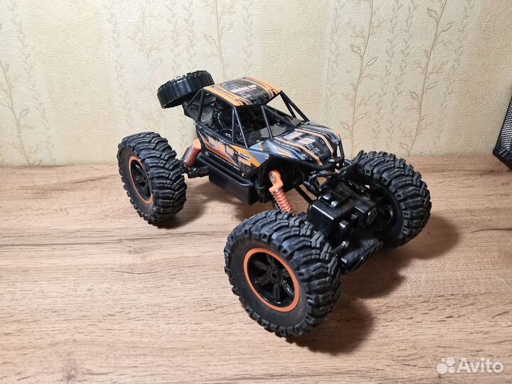 Машина на радиоуправлении для дрифта