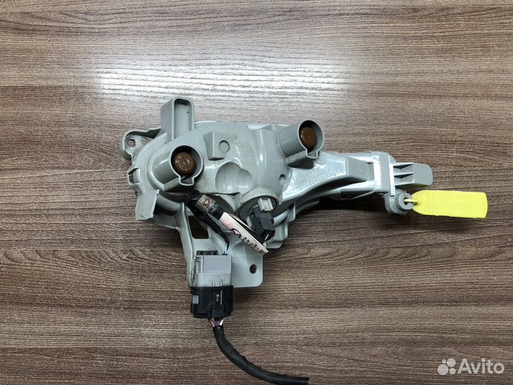 Повторитель поворота правый Mazda 3 BM 2013-2019