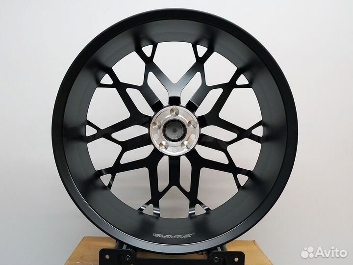 Кованые диски Zeekr R22 001/007/009/X