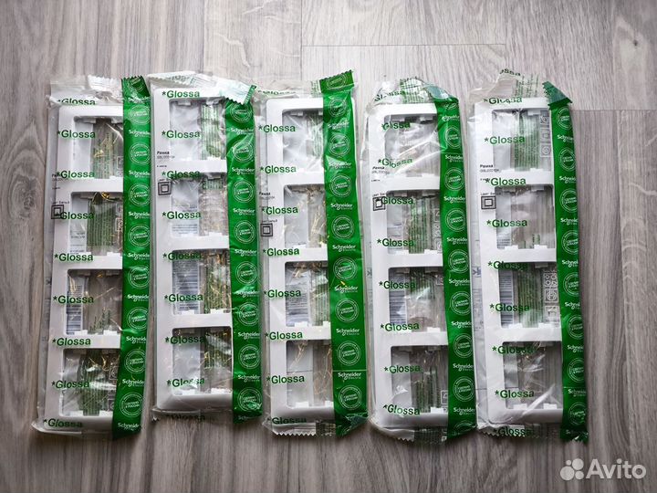 Рамка Schneider Electric glossa, белая GSL000104