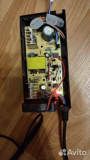 Зарядка для электросамокат велосипеда и др