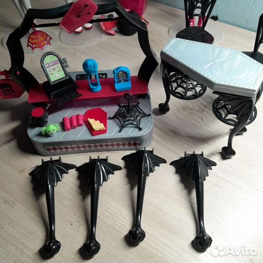 Лот кукол монстер хай гулия базовая дракулаура