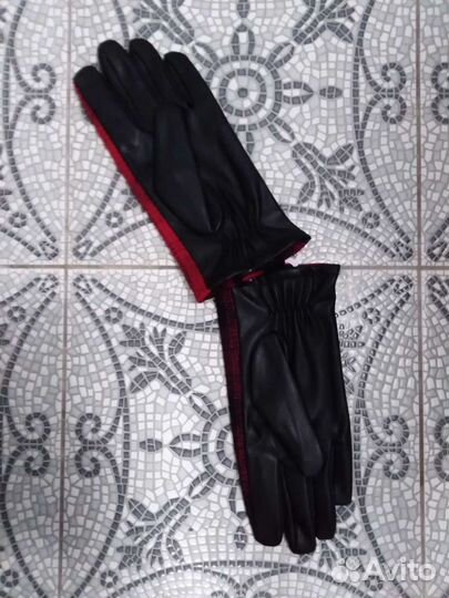 Перчатки reserved Новые