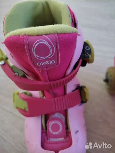 Роликовые коньки