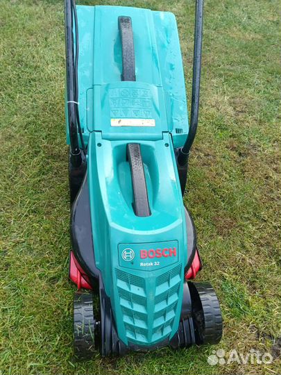 Газонокосилка электрическая