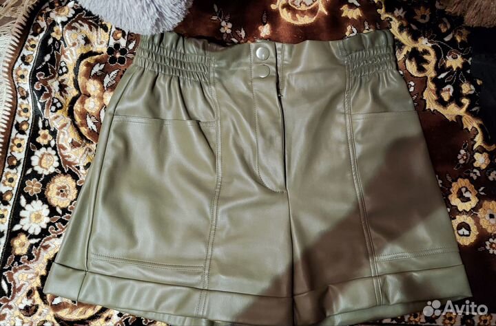 Шорты женские