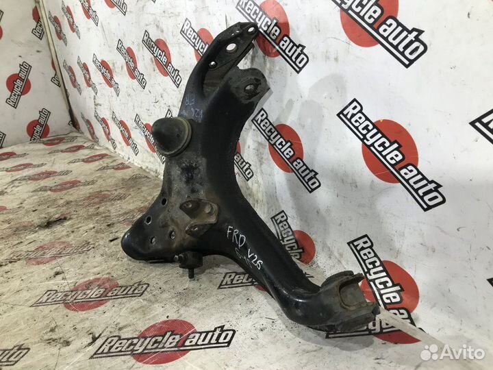 Рычаг mitsubishi pajero v26 4M40 R F D 1994 Перед